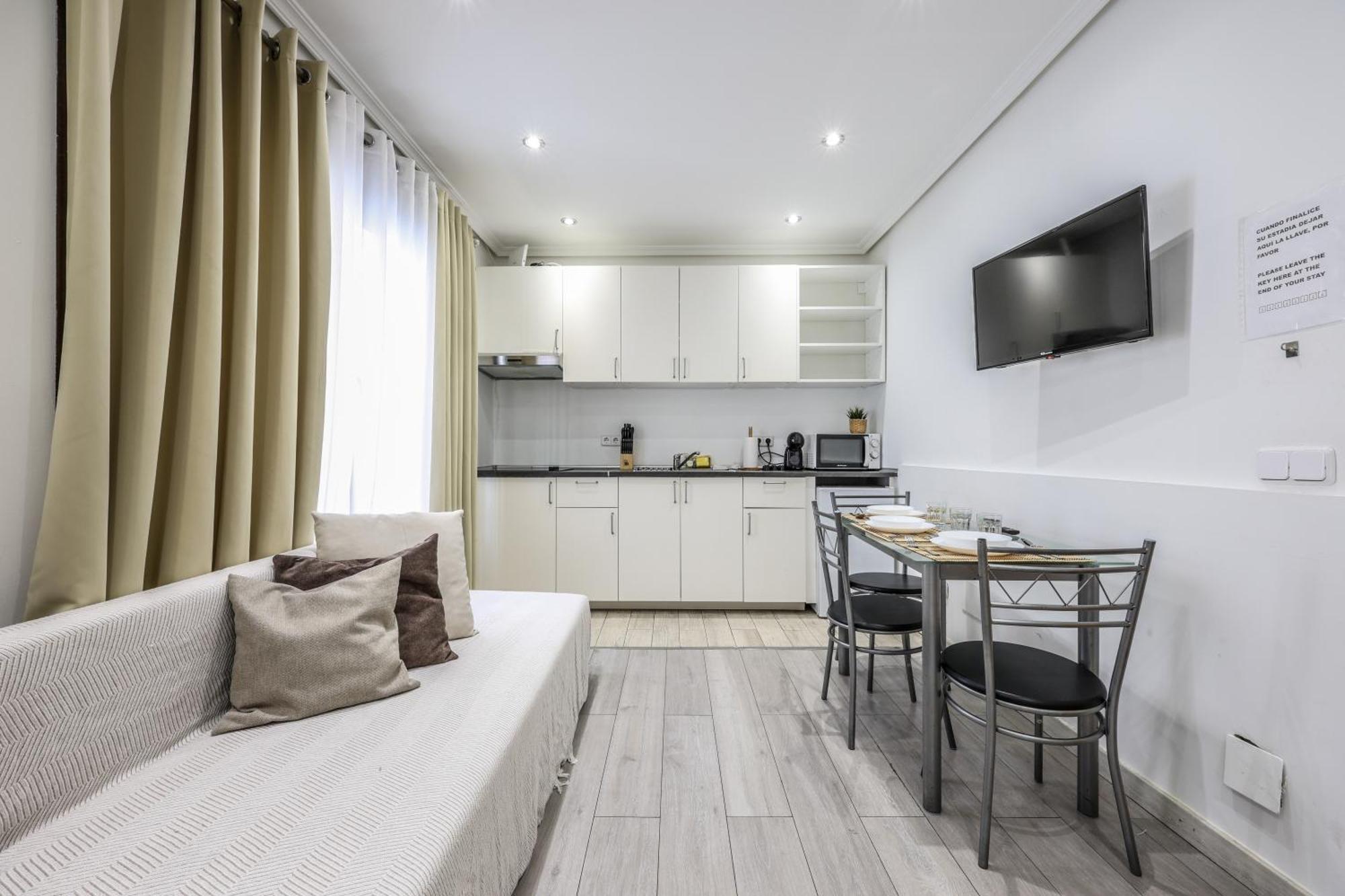 Apartamento Classy Close To Retiro Park, Madrid